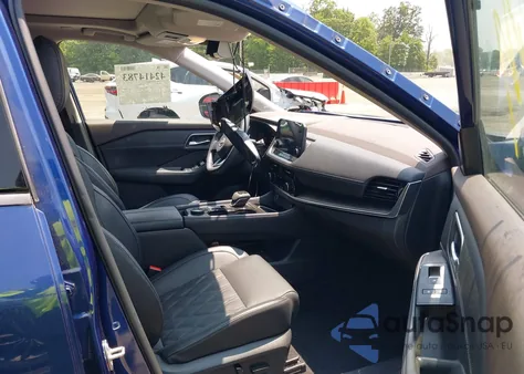 2022 Nissan Rogue Platinum Intelligent Awd z USA, uszkodzony, nr VIN JN8BT3DD1NW272452